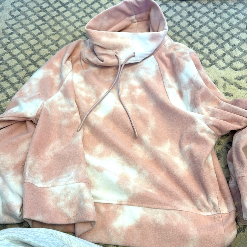 Old navy active fleece crop sweatshirt
